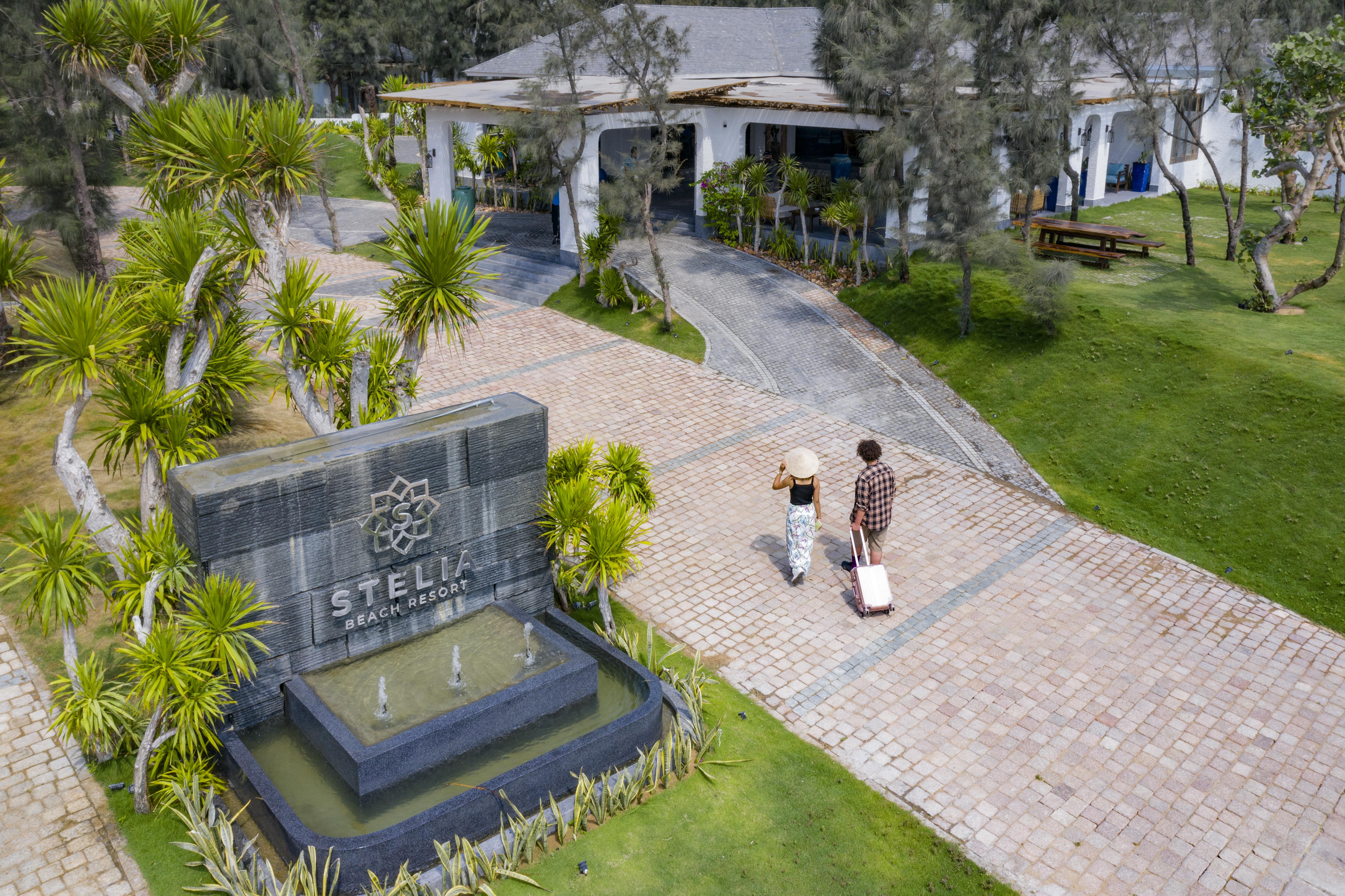 Stelia Beach Resort Туй Хоа Екстериор снимка